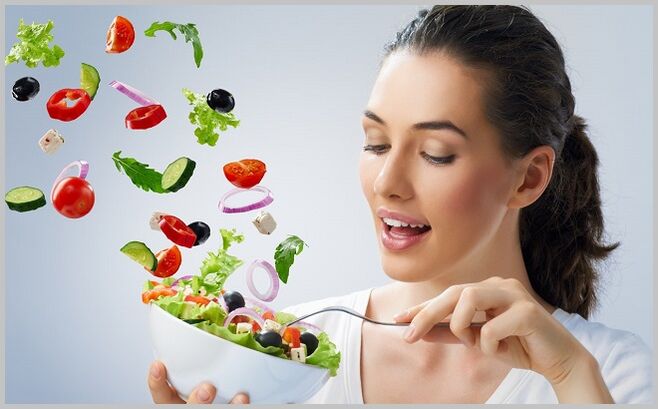 Essen von Gemüsesalat während der Behandlung von Krampfadern